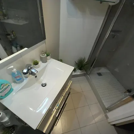 Apartment Gare Montparnasse 1minute,center 6 Eme ,close To Eiffel Tour And Louvre Meusm ,amusing Place