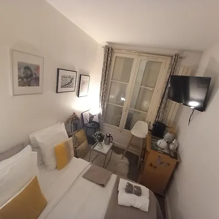Apartment Gare Montparnasse 1minute,center 6 Eme ,close To Eiffel Tour And Louvre Meusm ,amusing Place *